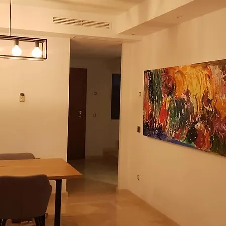 3 Bedroom Duplex Penthouse With Stunning Rooftop Solarium And Views Apartment *