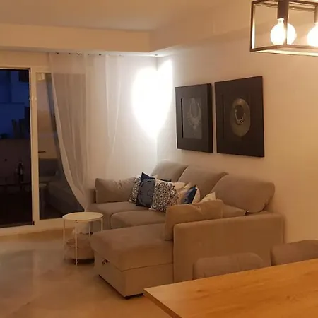3 Bedroom Duplex Penthouse With Stunning Rooftop Solarium And Views Apartment *