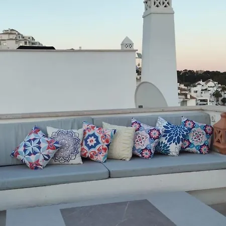 Apartment 3 Bedroom Duplex Penthouse With Stunning Rooftop Solarium And Views Marbella